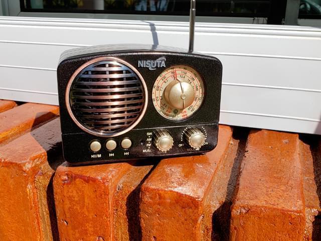 Radio Portátil Vintage Bluetooth AM/FM/SW freeshipping - Emará