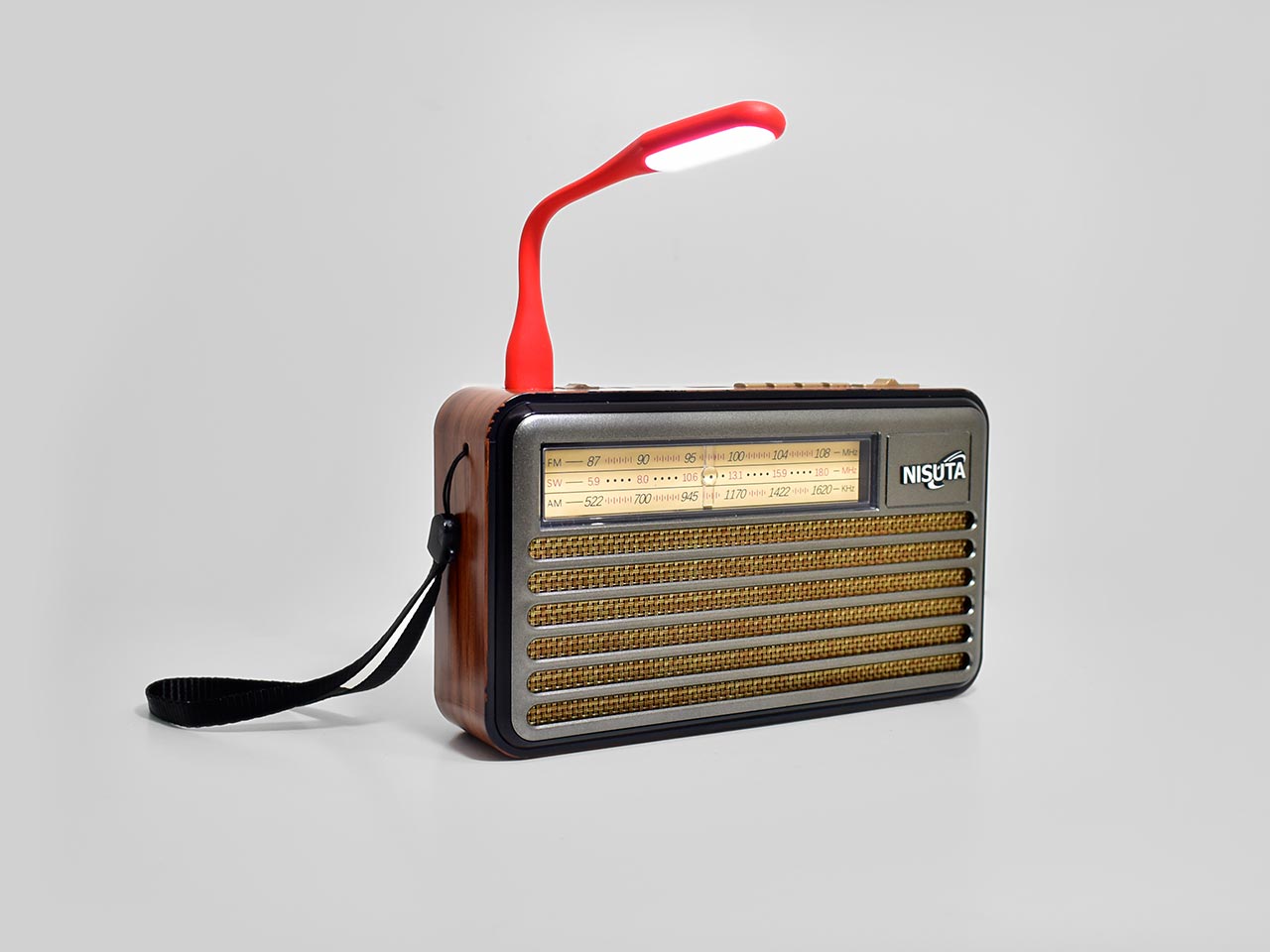 Radio Portátil Vintage Bluetooth AM/FM/SW Carga Solar Nisuta NSRV2S freeshipping - Emará